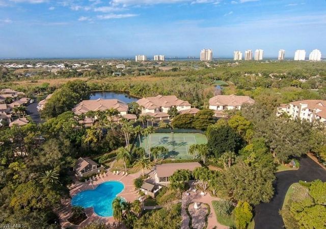 26900 Wedgewood DR # 305, Bonita Springs, FL 34134