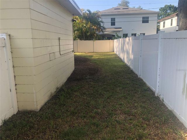 3606 S THATCHER AVENUE, Tampa, FL 33629