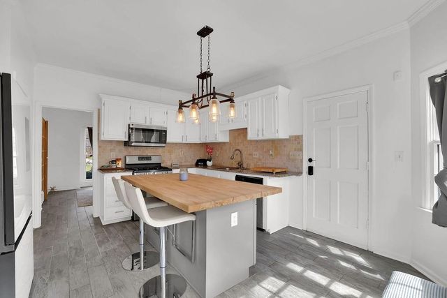 641 Summertree Court, Mableton, GA 30126