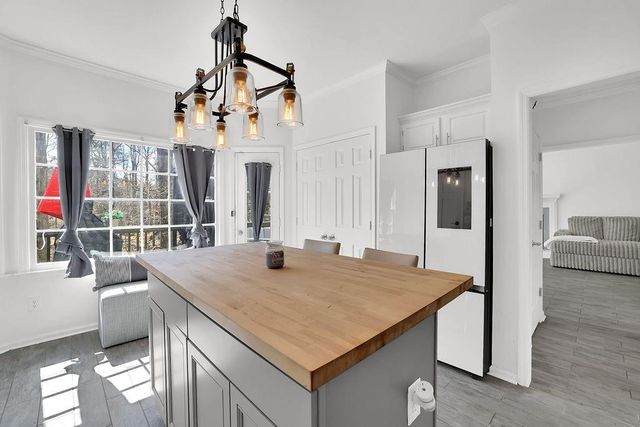 641 Summertree Court, Mableton, GA 30126