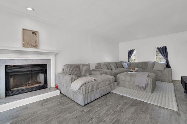 641 Summertree Court, Mableton, GA 30126