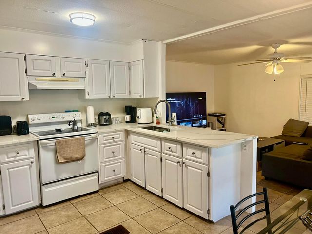3306 NW 67th Street, Coconut Creek, FL 33073