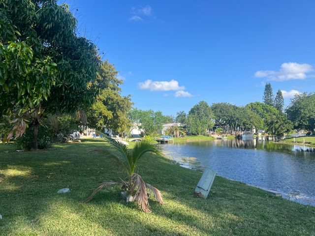 3306 NW 67th Street, Coconut Creek, FL 33073