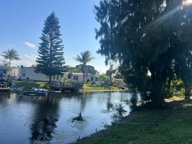 3306 NW 67th Street, Coconut Creek, FL 33073