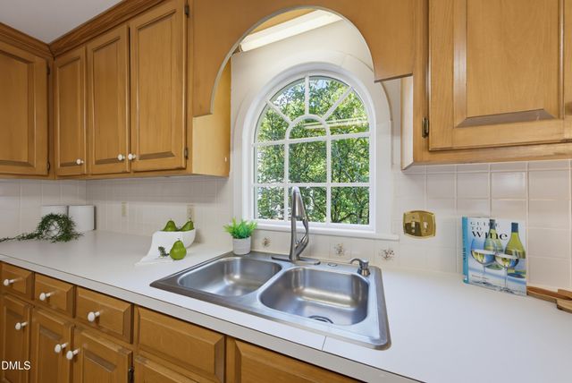 120 Vicksburg Drive, Cary, NC 27513