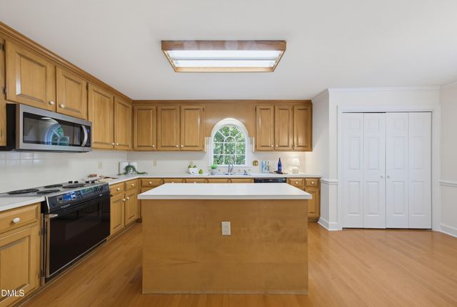 120 Vicksburg Drive, Cary, NC 27513