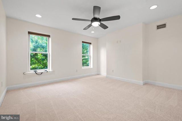 27 S ANN ST, Baltimore, MD 21231