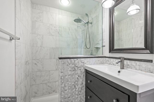 27 S ANN ST, Baltimore, MD 21231