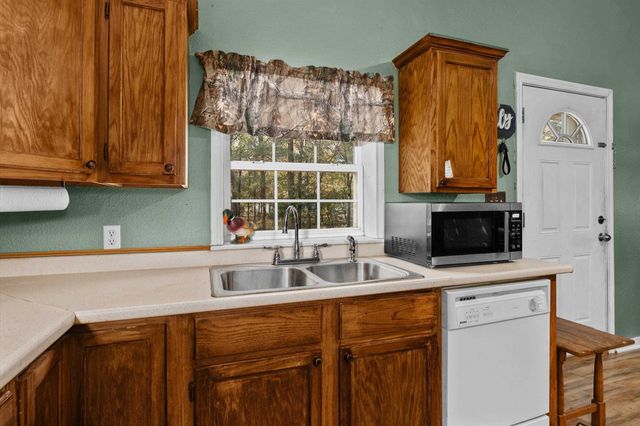 186 County Road 193, Gary, TX 75643