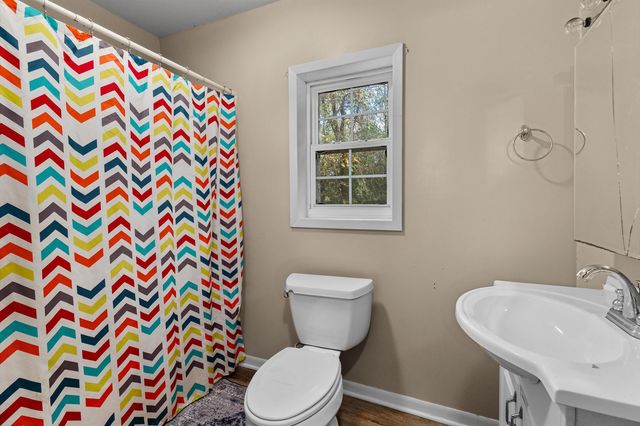 186 County Road 193, Gary, TX 75643