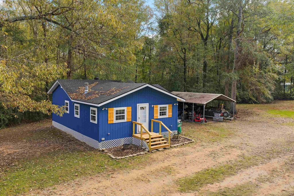 186 County Road 193, Gary, TX 75643