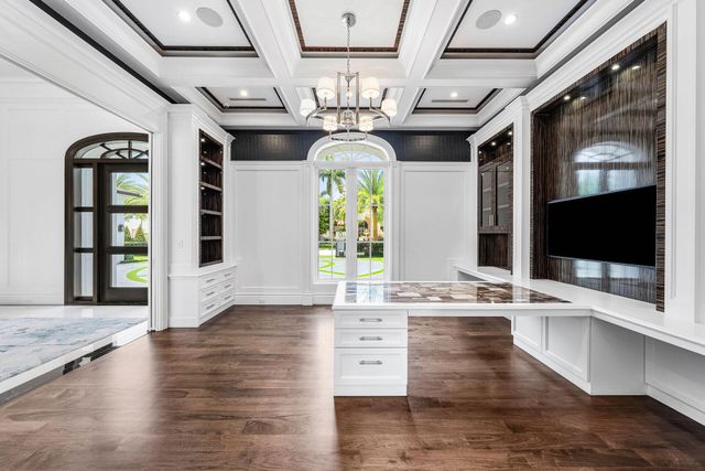 215 W Key Palm Road, Boca Raton, FL 33432