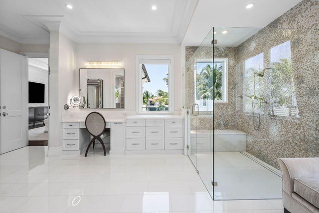 215 W Key Palm Road, Boca Raton, FL 33432