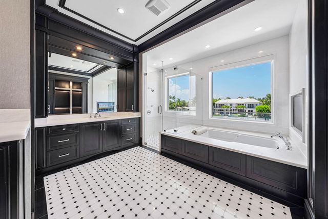 215 W Key Palm Road, Boca Raton, FL 33432