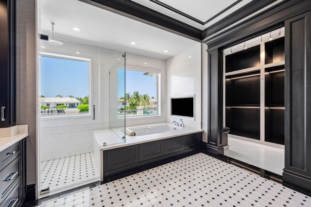 215 W Key Palm Road, Boca Raton, FL 33432