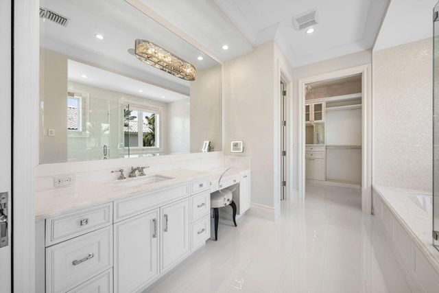 215 W Key Palm Road, Boca Raton, FL 33432