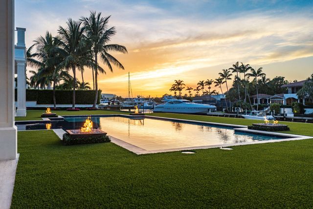 215 W Key Palm Road, Boca Raton, FL 33432