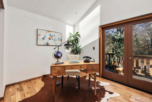 23208 107th Avenue SW, Vashon, WA 98070