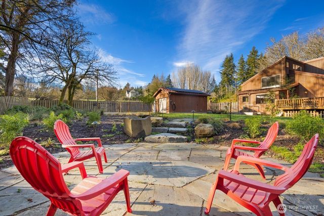 23208 107th Avenue SW, Vashon, WA 98070