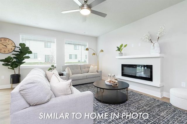 6921 Poppy Court, Johnston, IA 50131