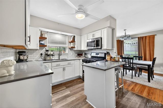 1544 St. Vincent Court, St Louis, MO 63104