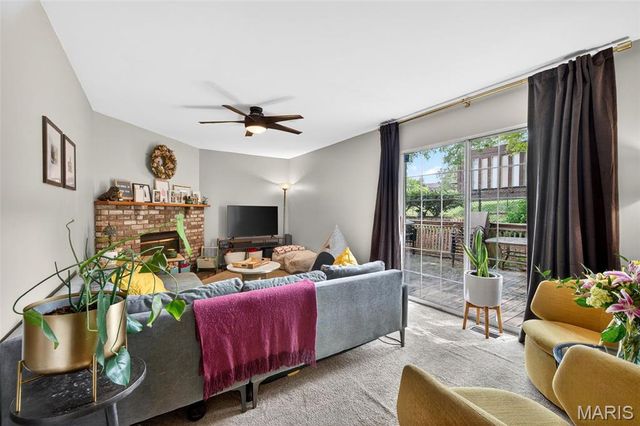 1544 St. Vincent Court, St Louis, MO 63104