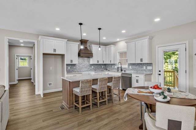 232 Max Cavnes Road, Danville, KY 40422