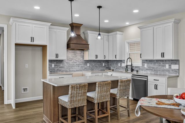 232 Max Cavnes Road, Danville, KY 40422
