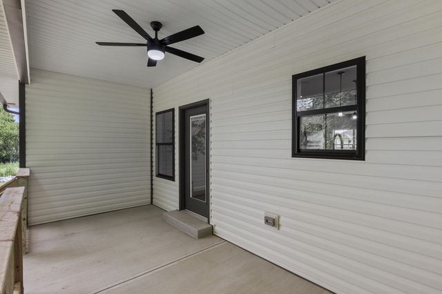 232 Max Cavnes Road, Danville, KY 40422