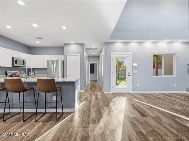 5318 S Civano Boulevard, Tucson, AZ 85747