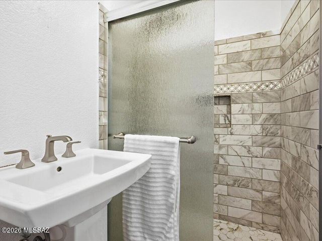 5318 S Civano Boulevard, Tucson, AZ 85747