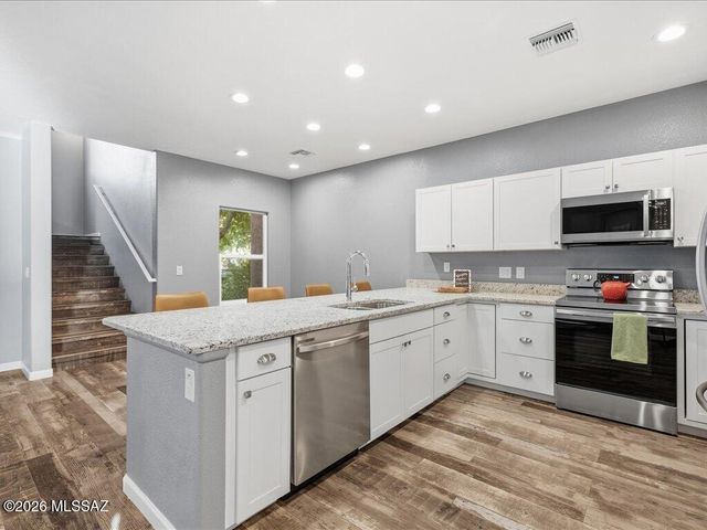 5318 S Civano Boulevard, Tucson, AZ 85747