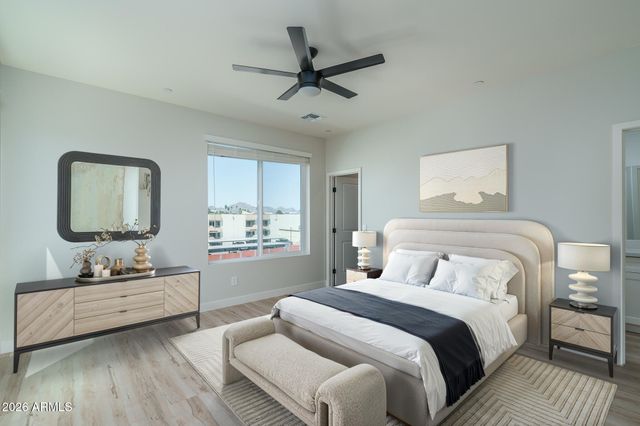 2601 E CLARENDON Avenue 14, Phoenix, AZ 85016
