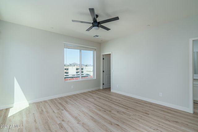 2601 E CLARENDON Avenue 14, Phoenix, AZ 85016