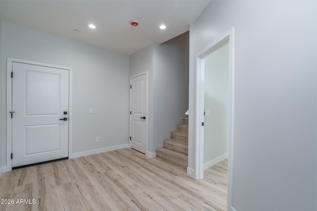2601 E CLARENDON Avenue 14, Phoenix, AZ 85016