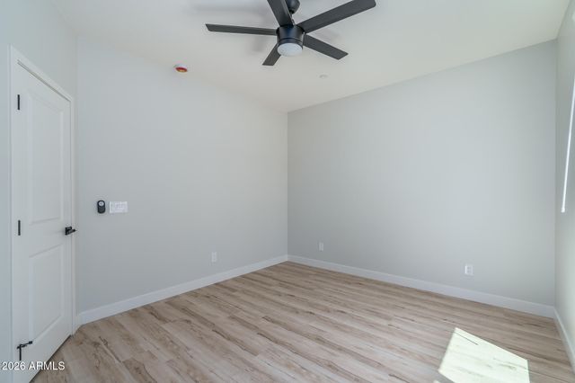 2601 E CLARENDON Avenue 14, Phoenix, AZ 85016
