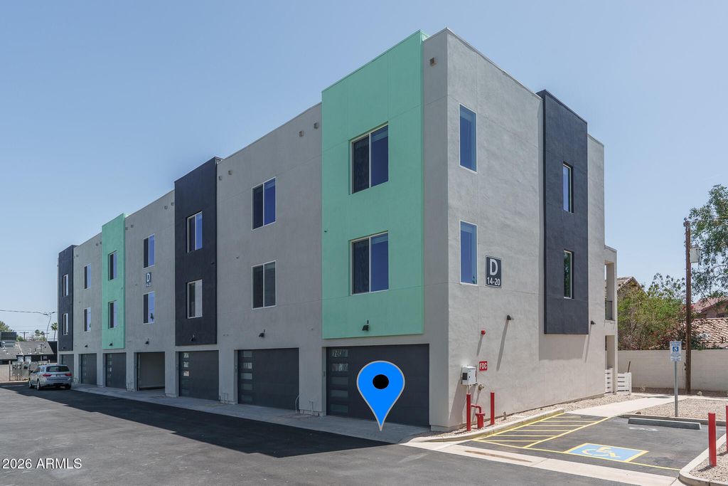 2601 E CLARENDON Avenue 14, Phoenix, AZ 85016