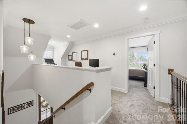 1005 S Point Road, Belmont, NC 28012