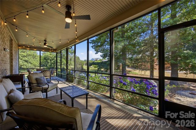 1005 S Point Road, Belmont, NC 28012