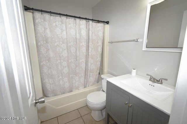 129 Twinwood Drive, Jacksonville, NC 28546