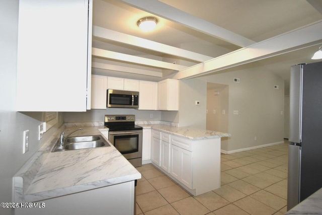 129 Twinwood Drive, Jacksonville, NC 28546