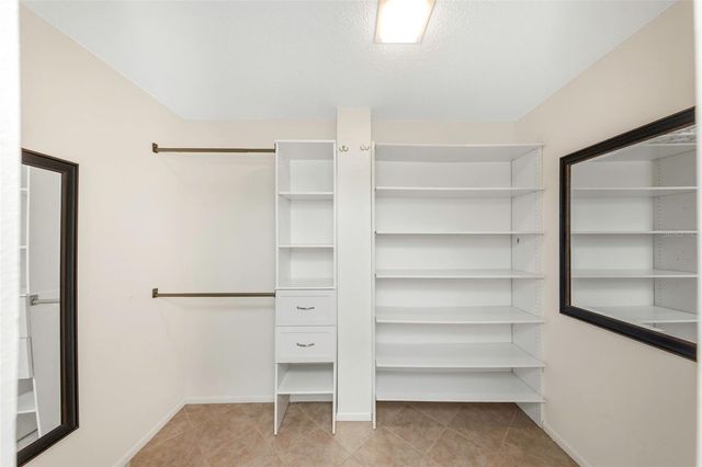 235 WOODS LANDING TRAIL 235, Oldsmar, FL 34677