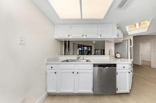 235 WOODS LANDING TRAIL 235, Oldsmar, FL 34677