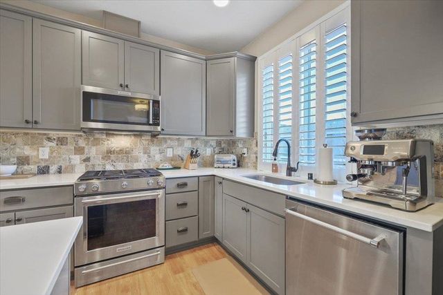 2304 W Summit Pkwy, Spokane, WA 99201