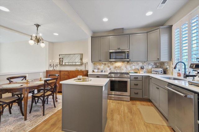 2304 W Summit Pkwy, Spokane, WA 99201