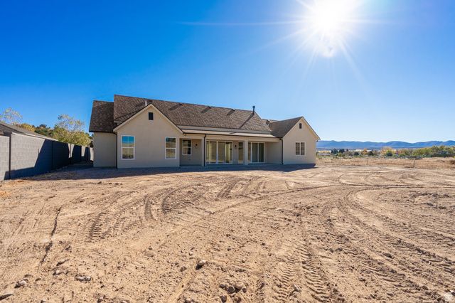 319 N 200 W, Enterprise, UT 84725