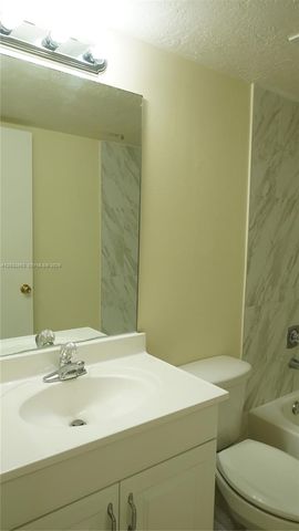 15326 SW 72nd St 11-14, Miami, FL 33193