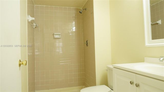 15326 SW 72nd St 11-14, Miami, FL 33193