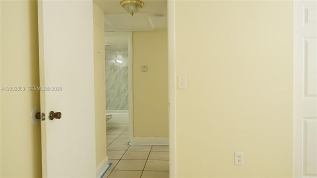 15326 SW 72nd St 11-14, Miami, FL 33193