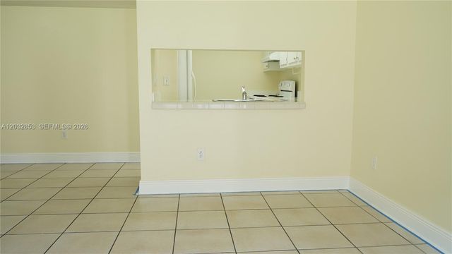 15326 SW 72nd St 11-14, Miami, FL 33193